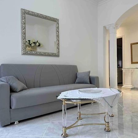 Casa Eleonora: A 5 Min Dal Mare + Free Parking Appartement Ventimiglia Buitenkant foto