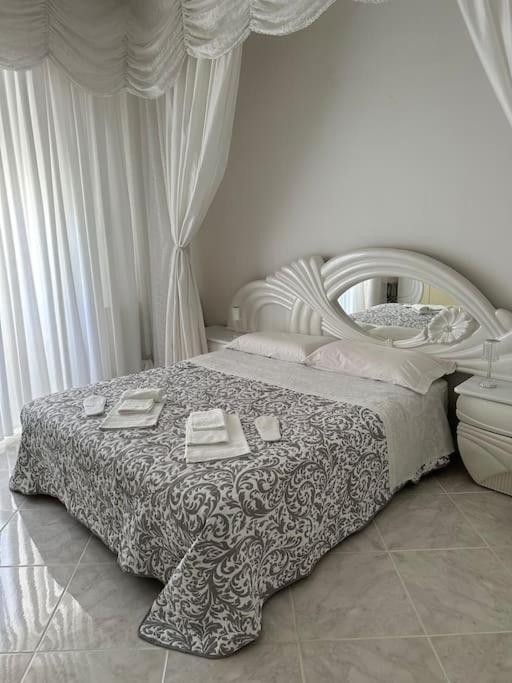 Casa Eleonora: A 5 Min Dal Mare + Free Parking Appartement Ventimiglia Buitenkant foto